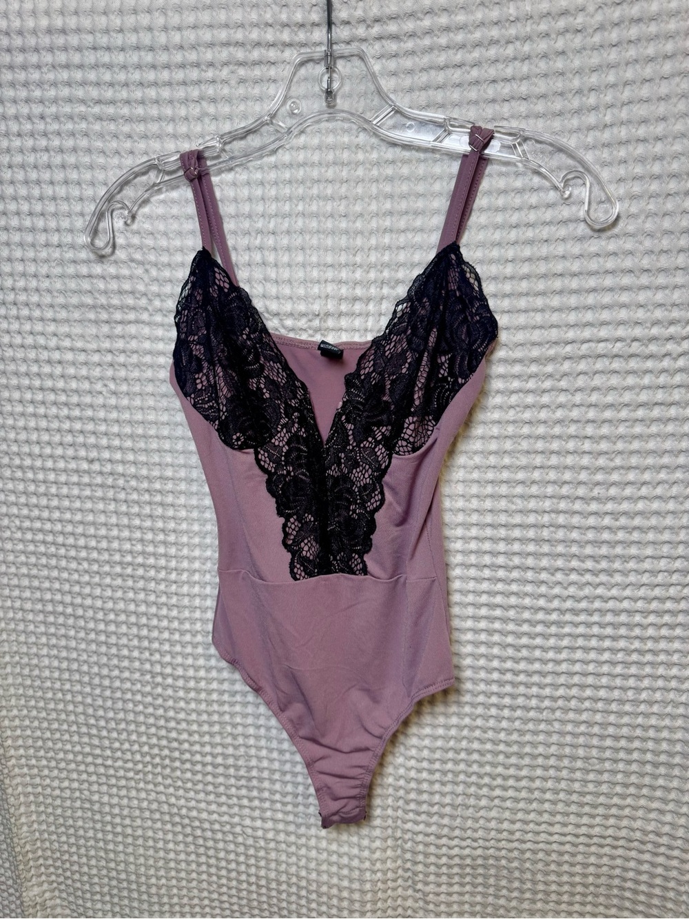 Windsor Mauve Lace-Trim Bodysuit with Black Lace Detail